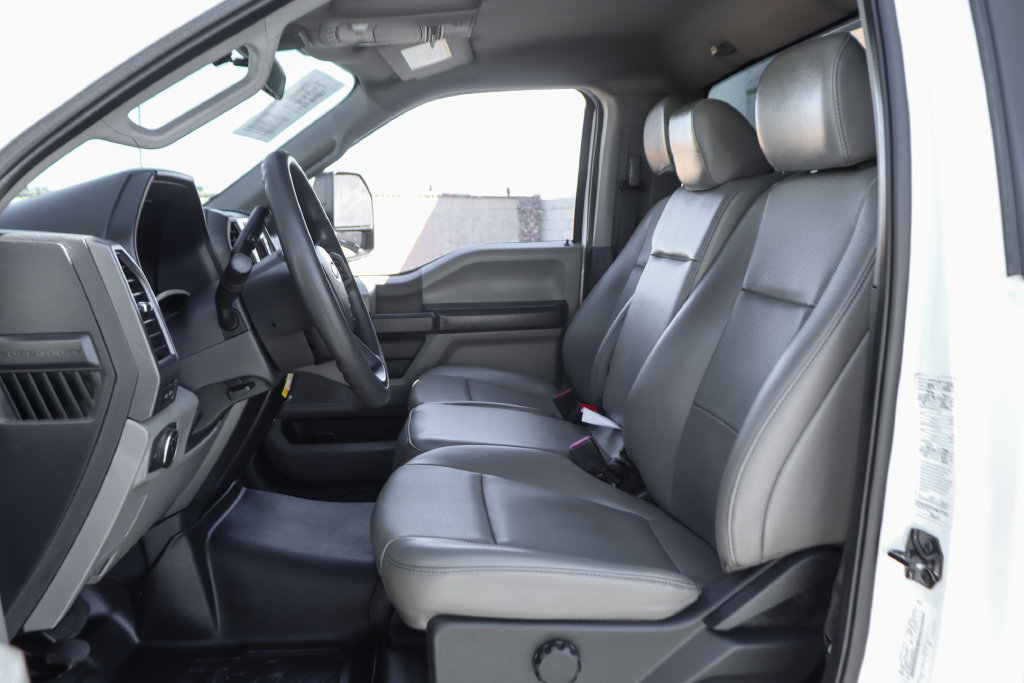 Used 2022 Ford F550 2WD Regular Cab Super Duty image 19