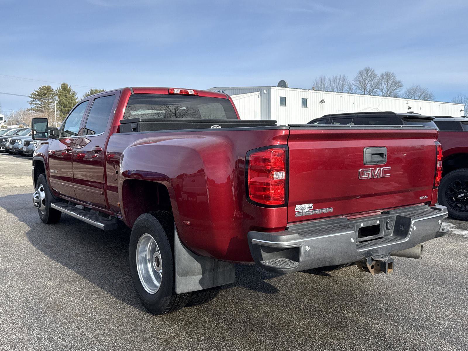 Used 2018 GMC Sierra 3500 SLE w/ SLE Preferred Package image 7