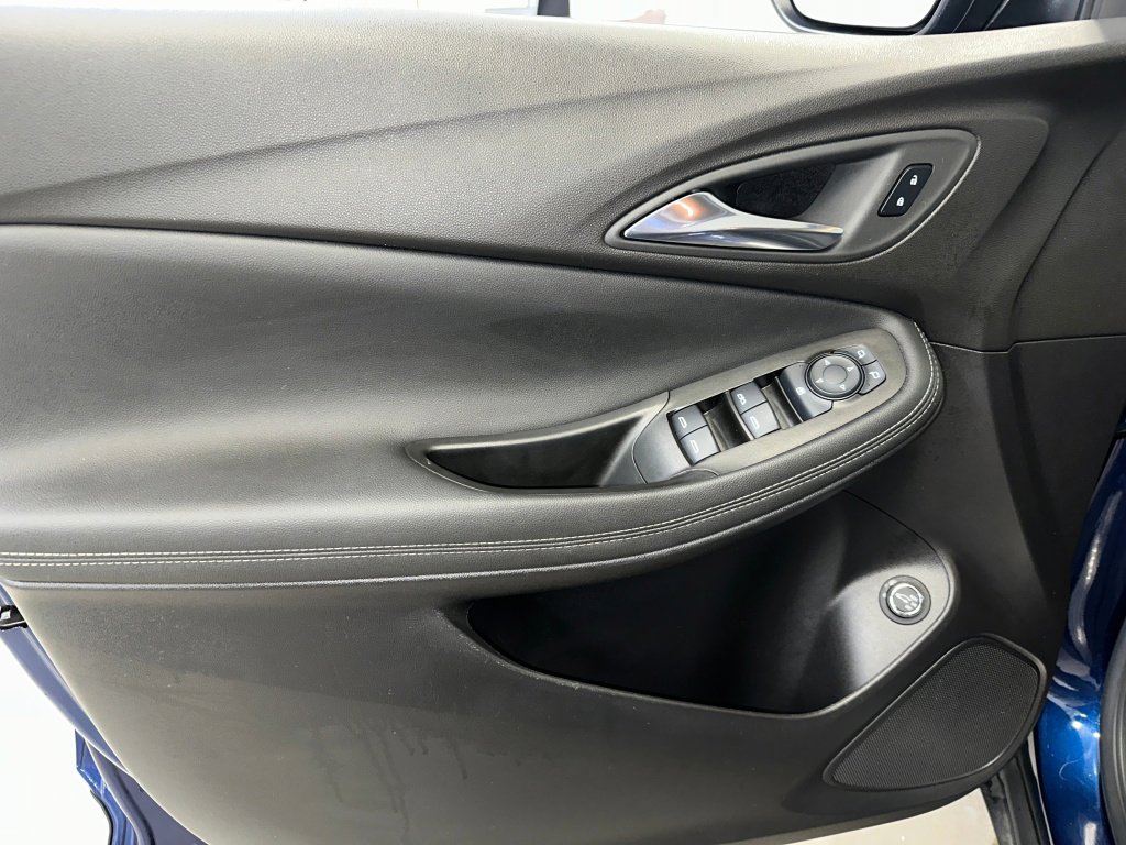 Certified 2023 Buick Encore GX Select image 4