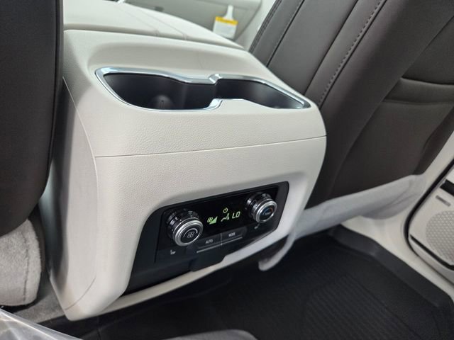 New 2026 GMC Acadia Denali w/ Super Cruise Package image 8