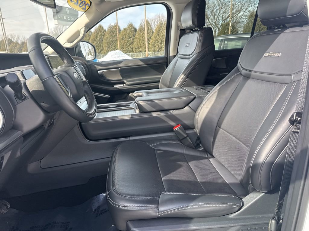 Used 2025 Ford Expedition Max Platinum AWD/4WD image 7