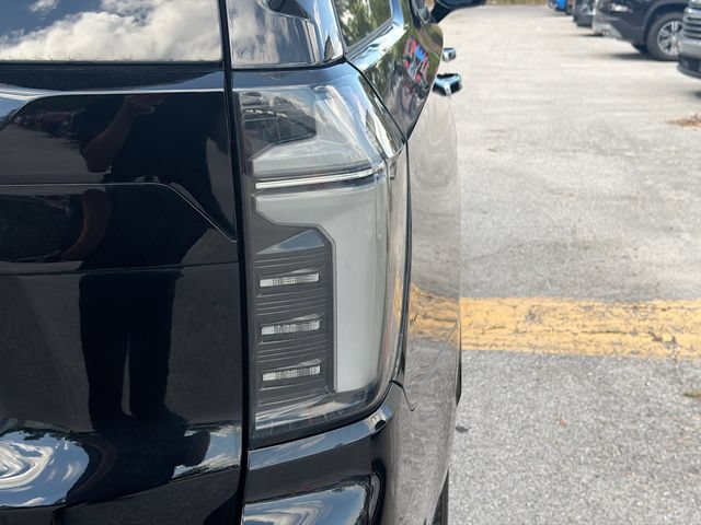 Used 2026 Chevrolet Tahoe Premier RWD image 10