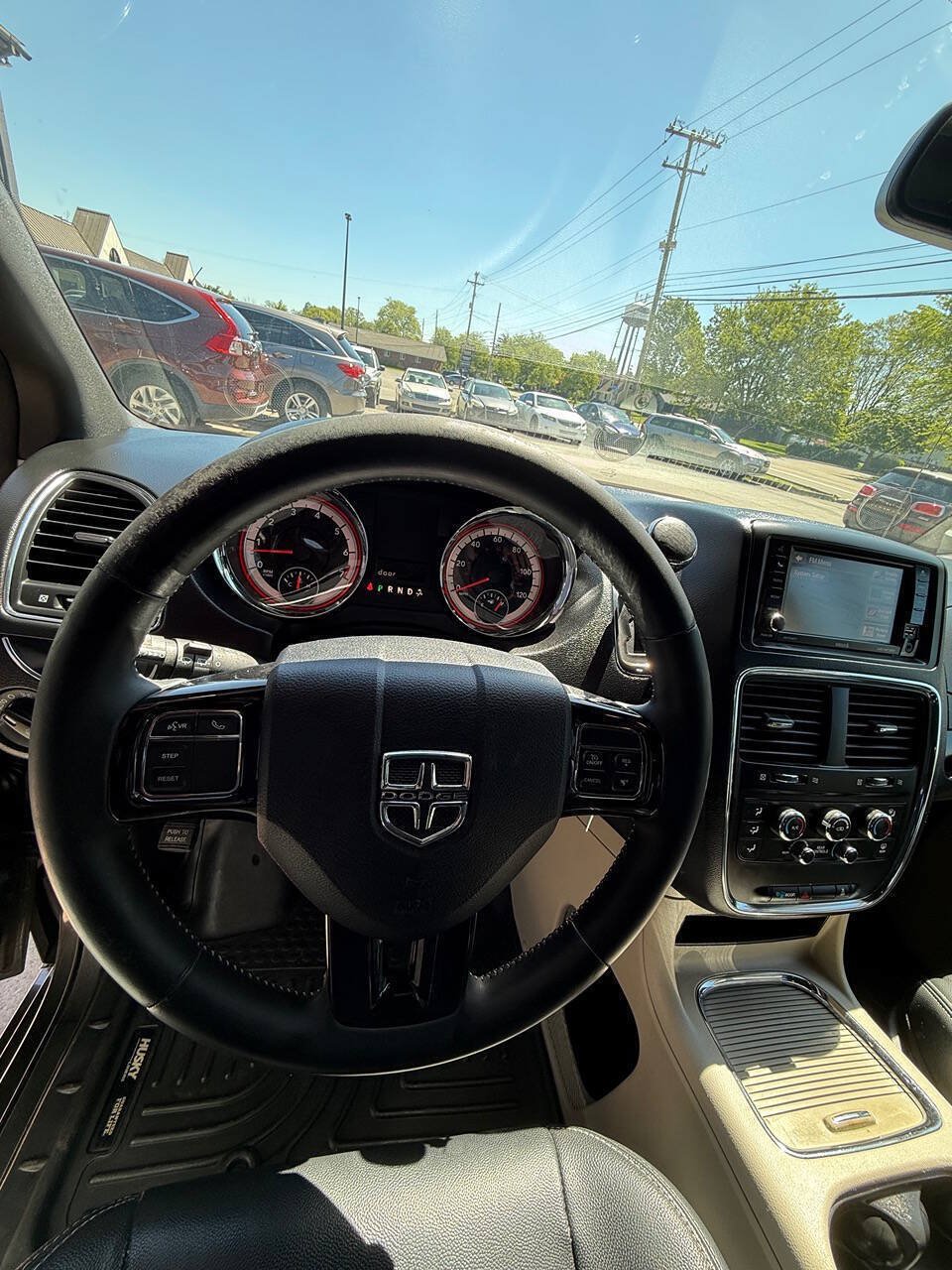 Used 2017 Dodge Grand Caravan SXT FWD image 20