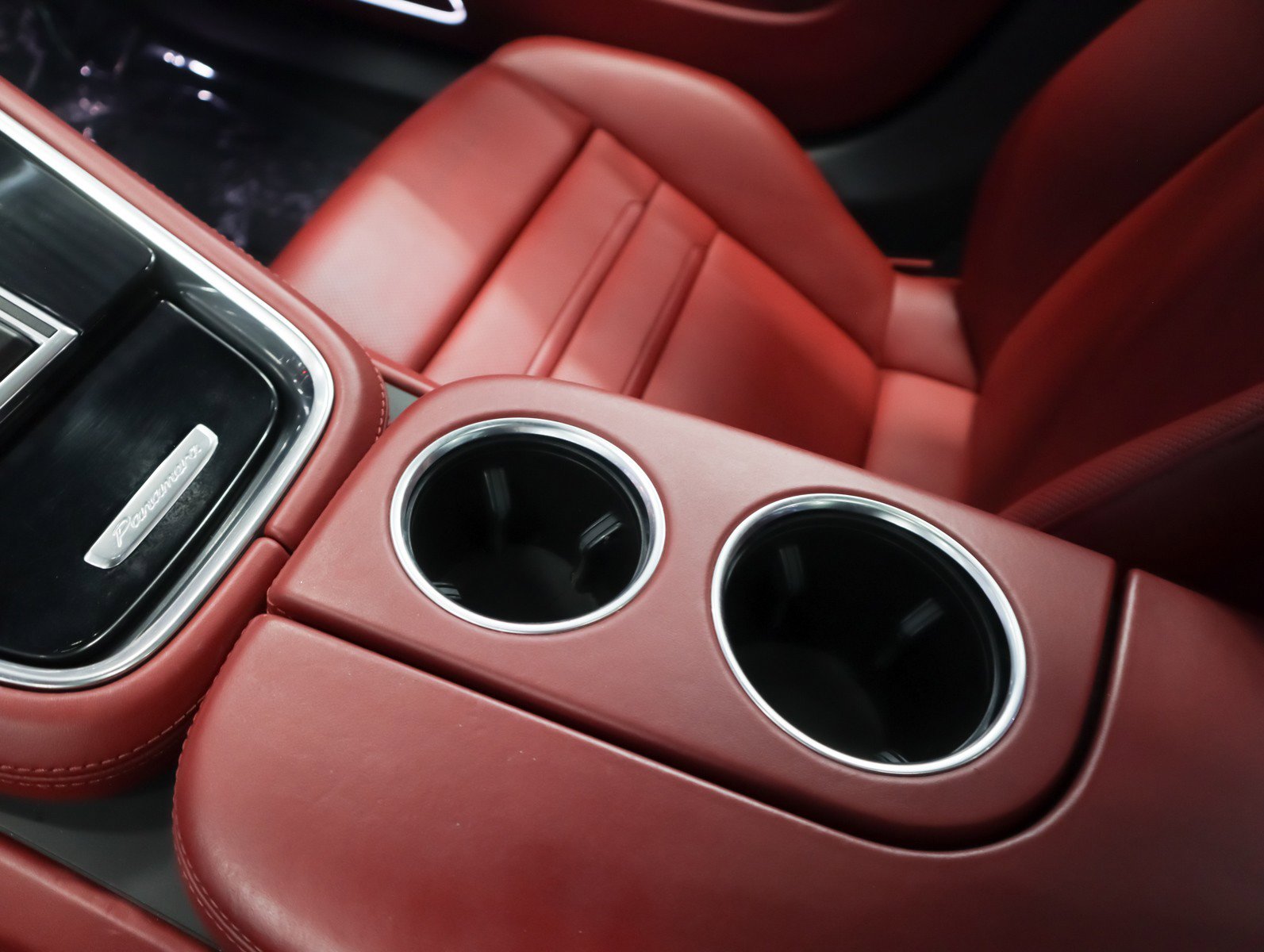 Certified 2023 Porsche Panamera Platinum Edition RWD image 14