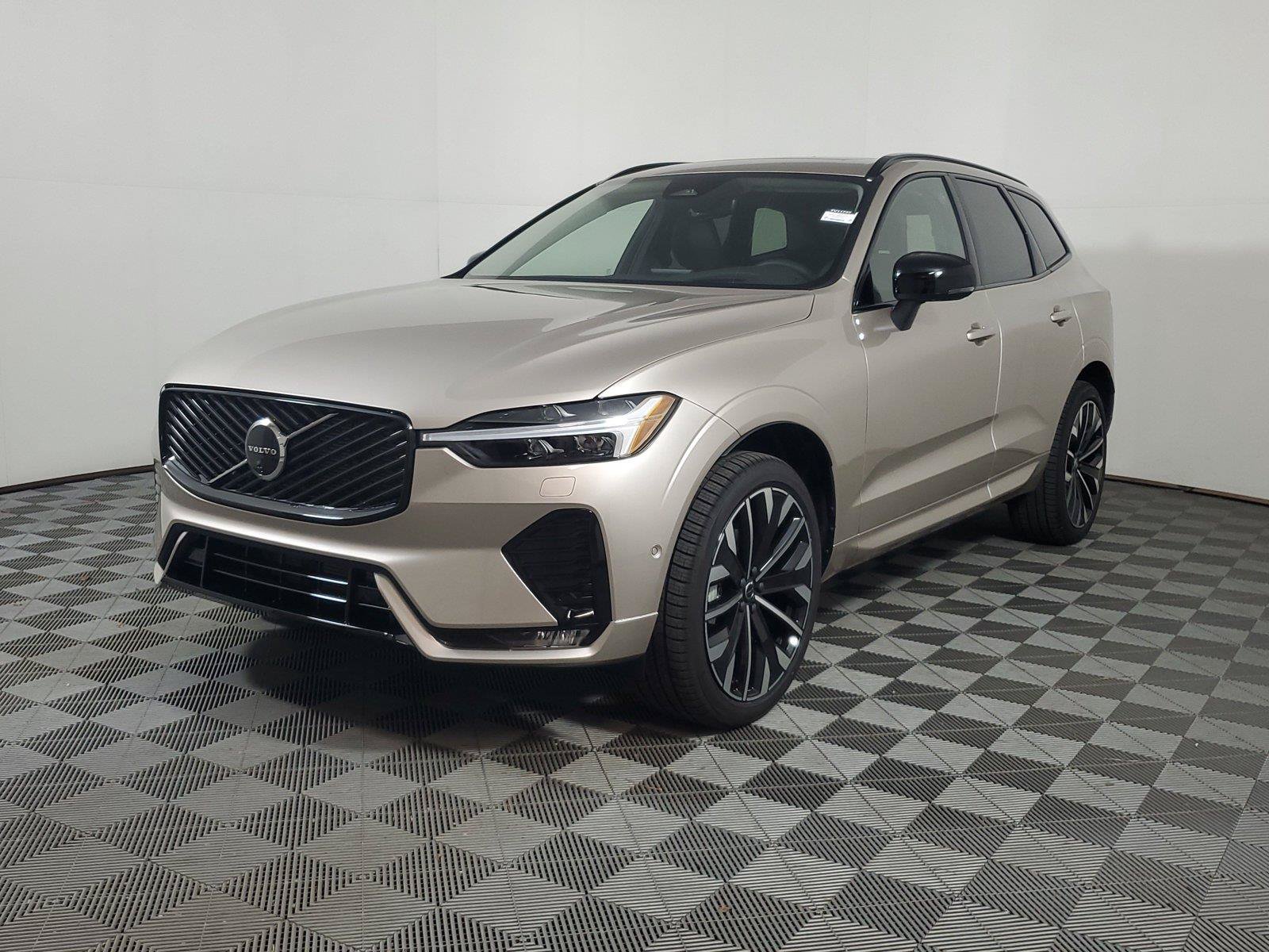 New 2027 Volvo XC60 B5 Ultra AWD/4WD image 3