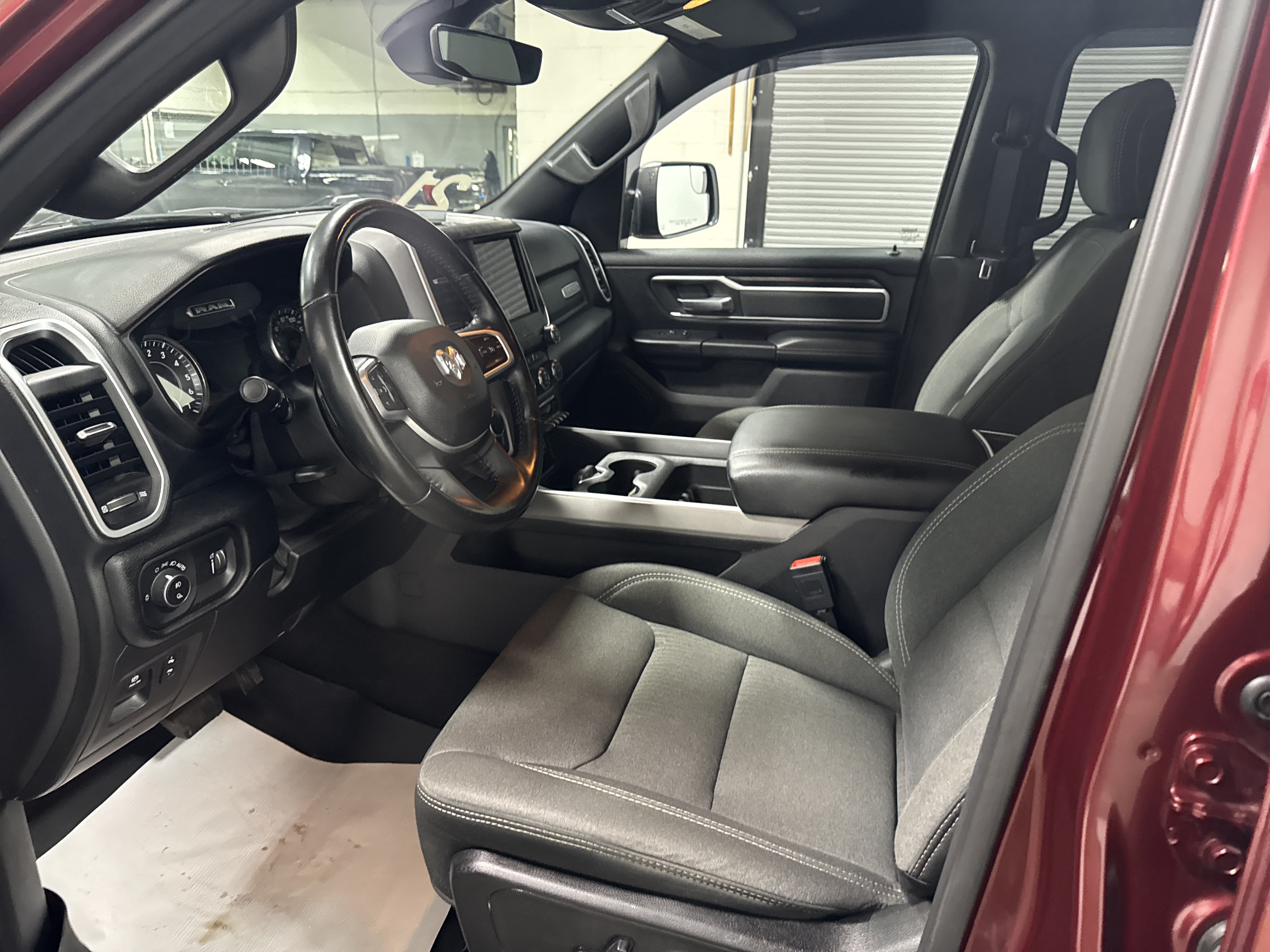 Used 2021 RAM 1500 Big Horn AWD/4WD image 12