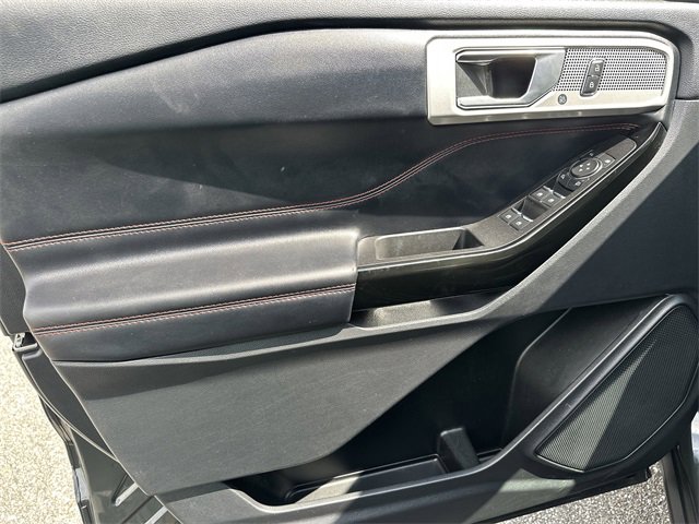 Used 2022 Ford Explorer ST-Line w/ Class IV Trailer Tow Package image 10