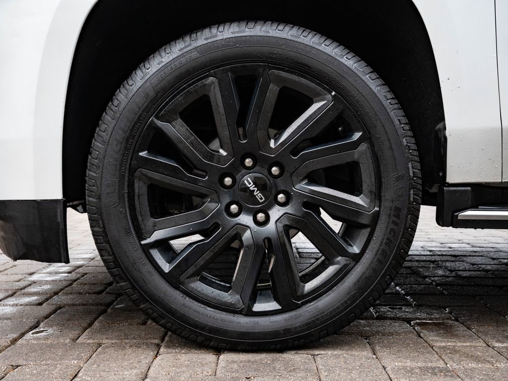 Used 2018 GMC Yukon SLT image 13