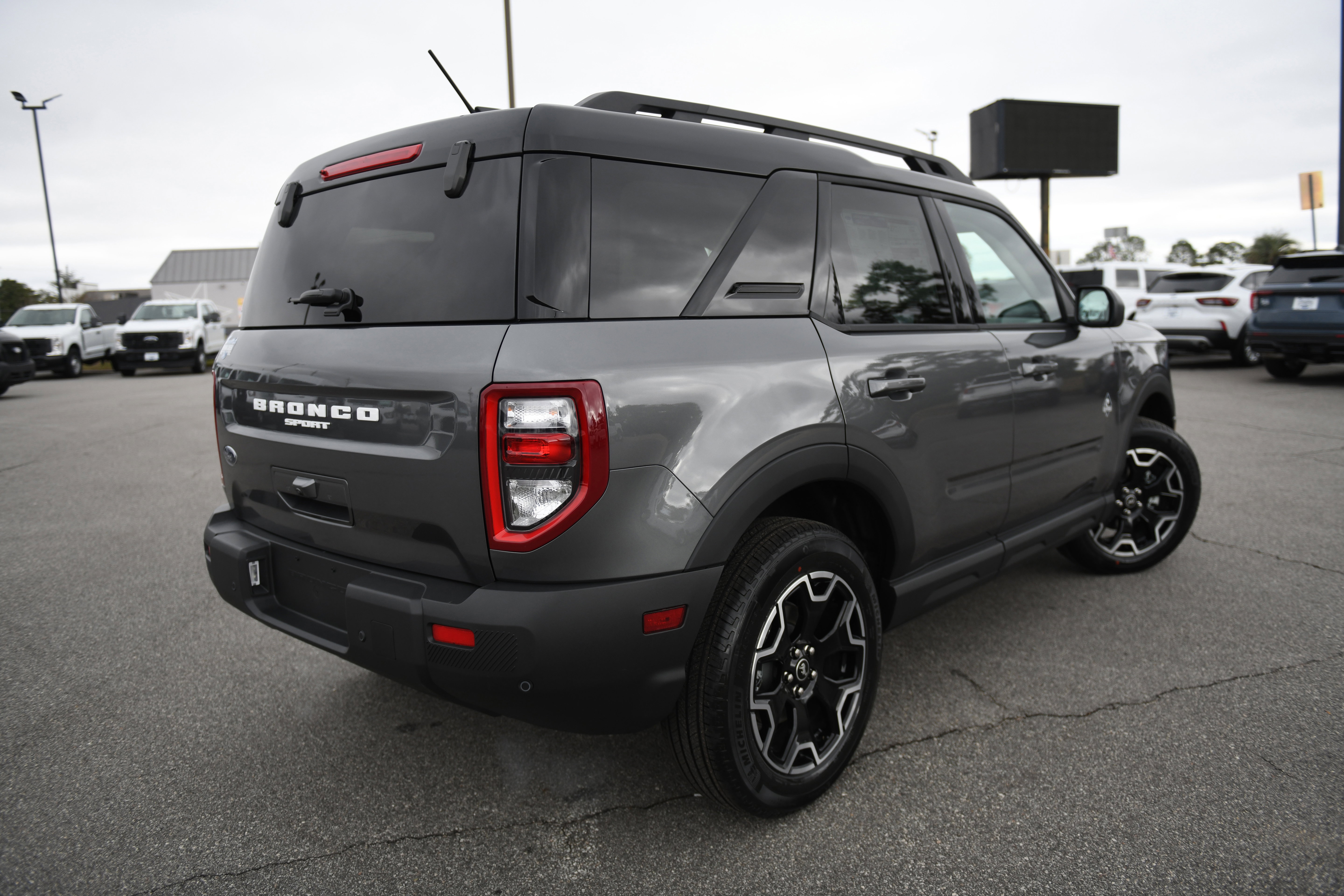 New 2025 Ford Bronco Sport Outer Banks image 11