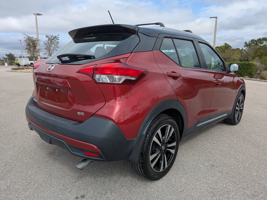 Used 2019 Nissan Kicks SR w/ SR Premium Package image 5