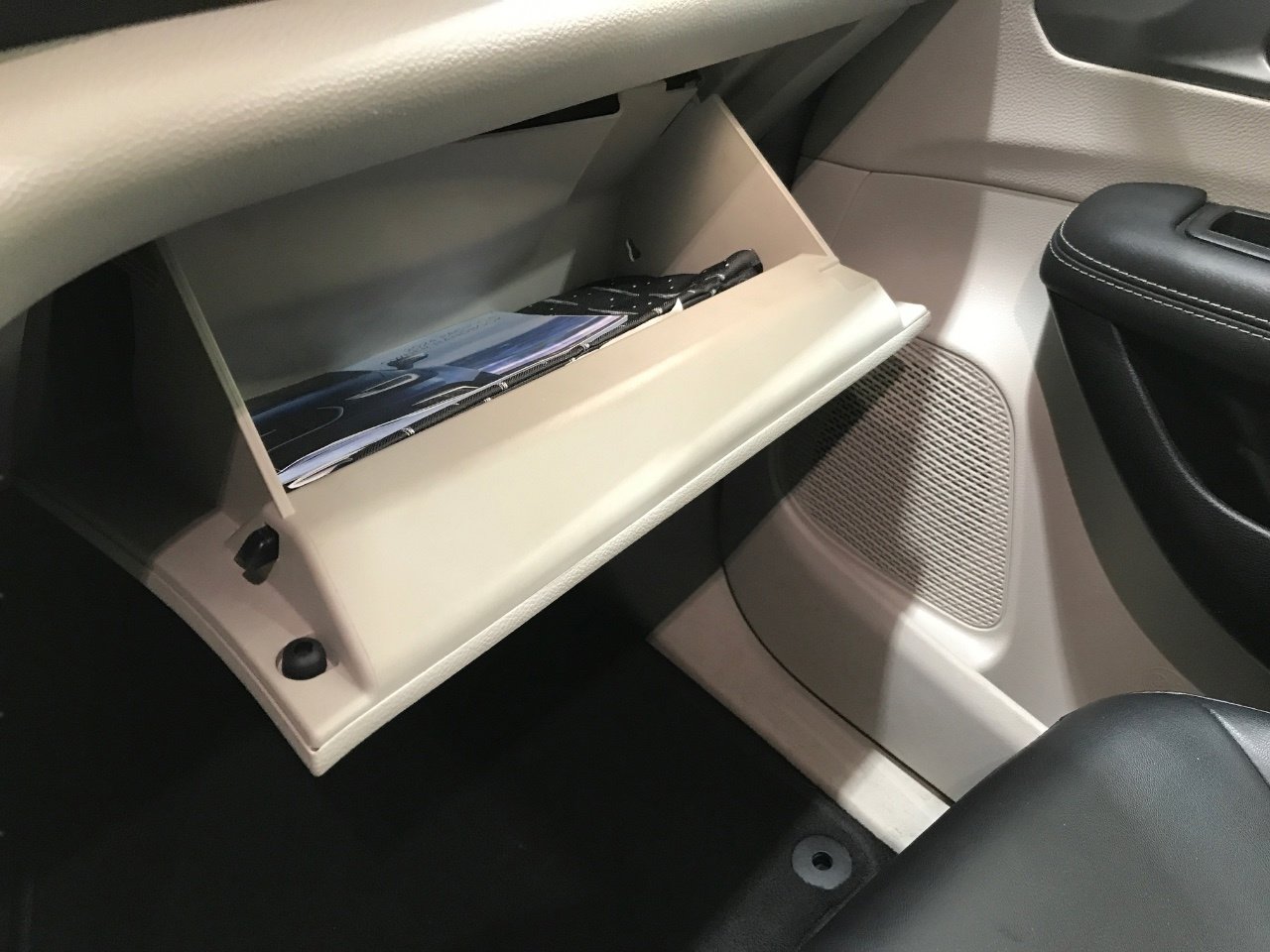 Used 2024 Chrysler Pacifica Touring-L image 37