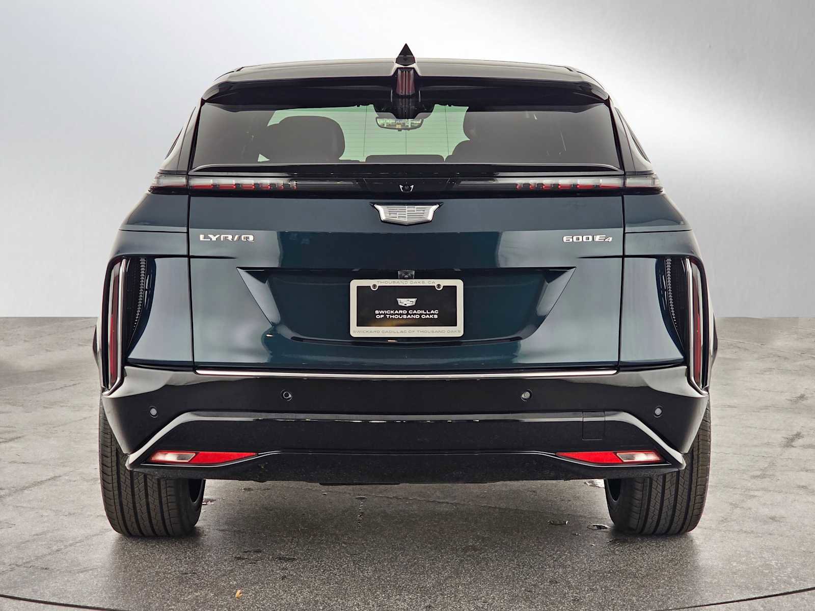 New 2025 Cadillac Lyriq Luxury w/ LPO, Red Accent Package image 4