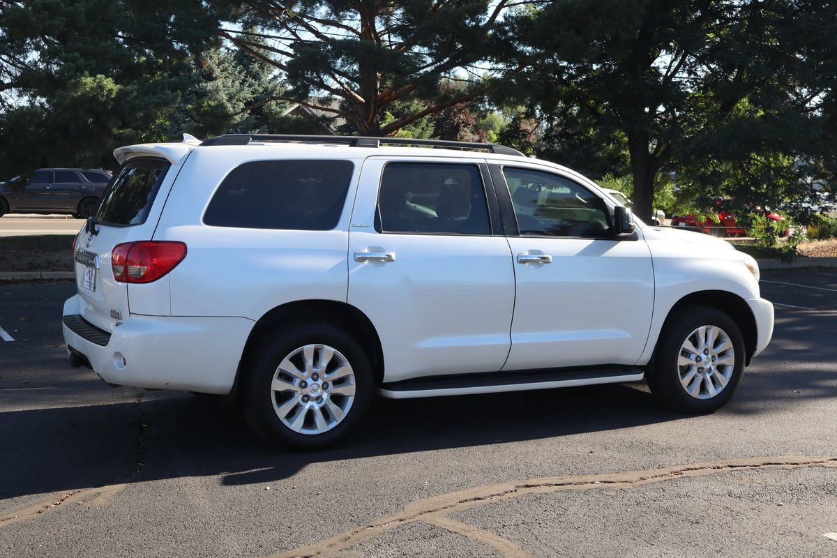 Used 2016 Toyota Sequoia Platinum AWD/4WD image 4
