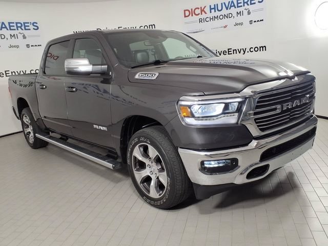 Used 2023 RAM 1500 Laramie AWD/4WD image 3