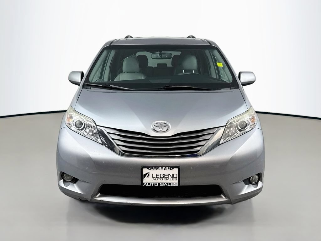 Used 2016 Toyota Sienna XLE w/ XLE Navigation Package AWD/4WD image 2