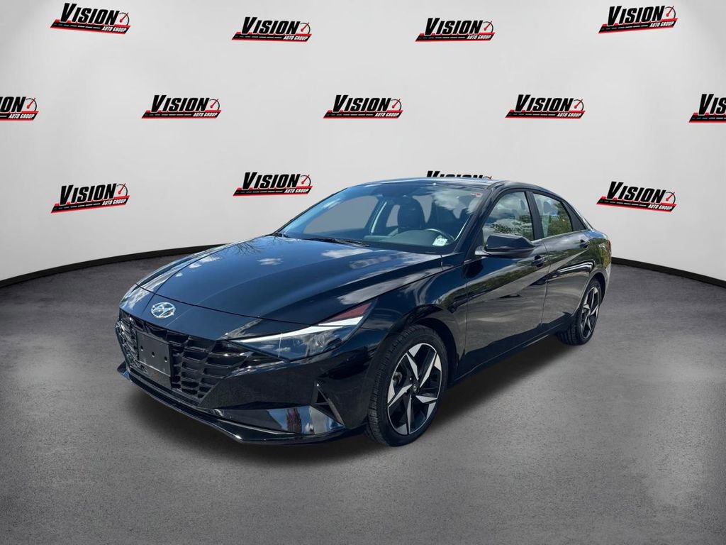 Certified 2023 Hyundai Elantra Limited w/ Preferred Accessory Package