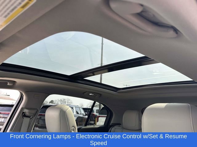 Used 2019 Cadillac XT4 Premium Luxury w/ Technology Package image 17