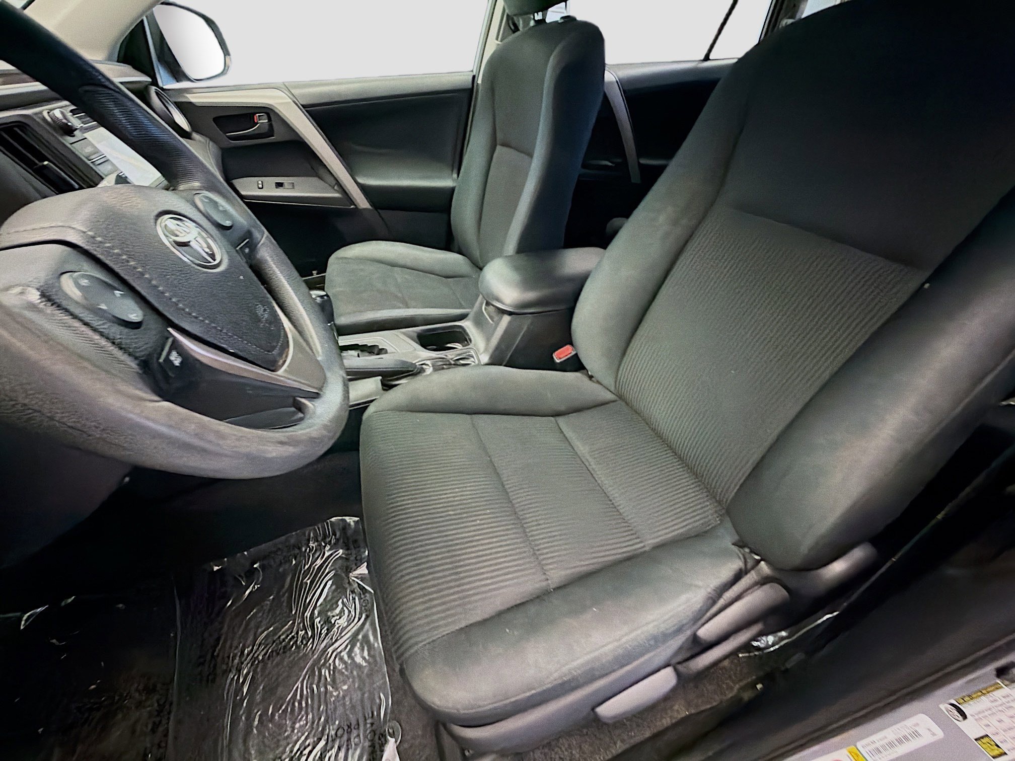 Used 2016 Toyota RAV4 LE image 11