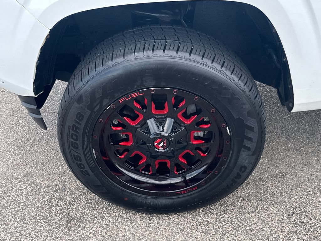 Used 2020 Toyota Tacoma SR AWD/4WD image 37