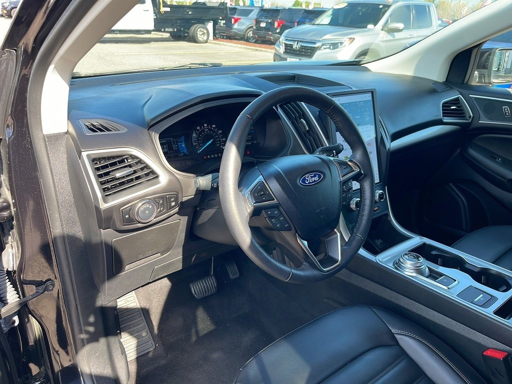 Certified 2024 Ford Edge SEL w/ Convenience Package image 11