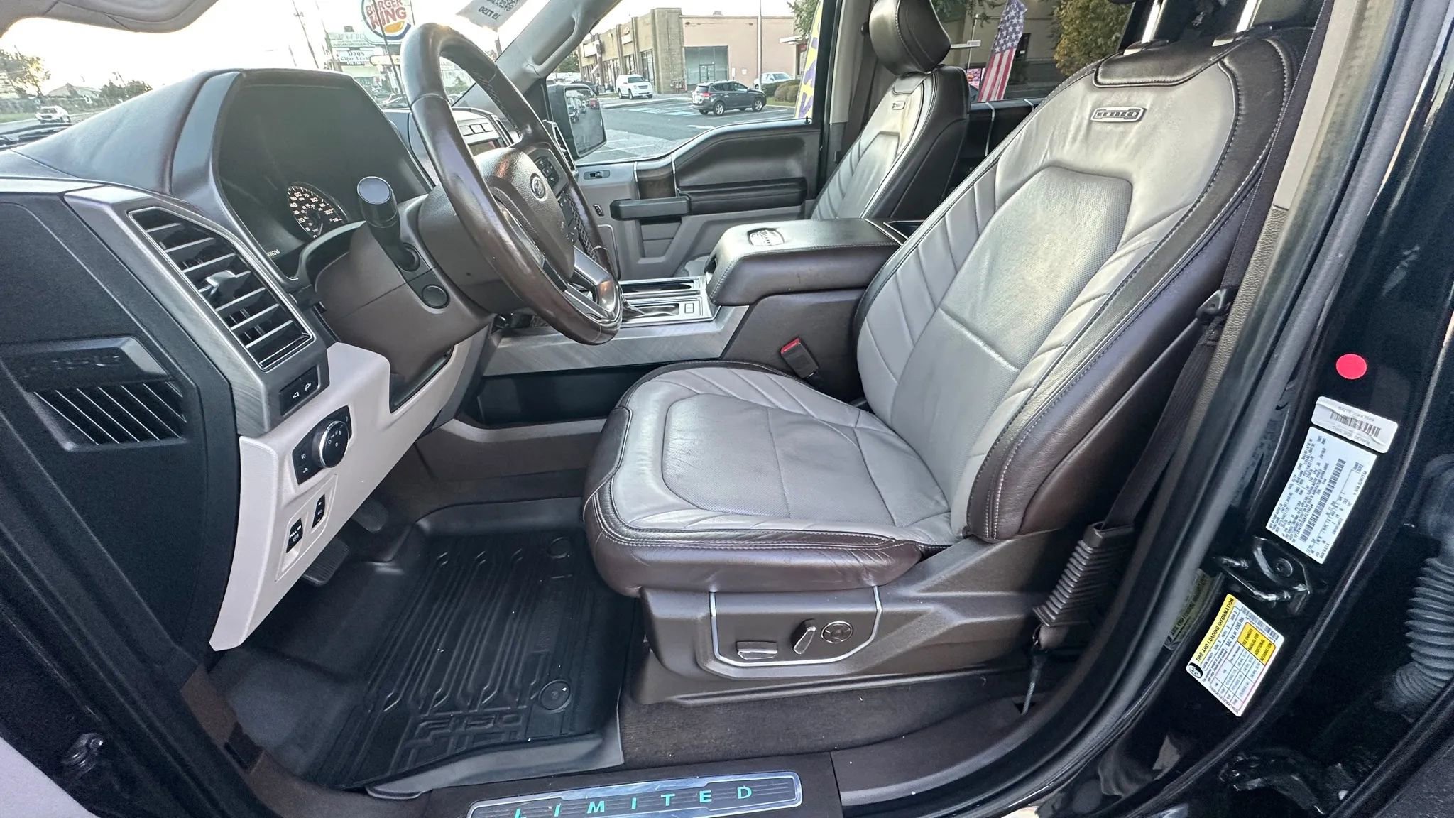 Used 2019 Ford F150 Limited w/ Trailer Tow Package image 23