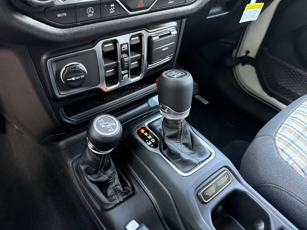 New 2026 Jeep Gladiator Sport AWD/4WD image 26