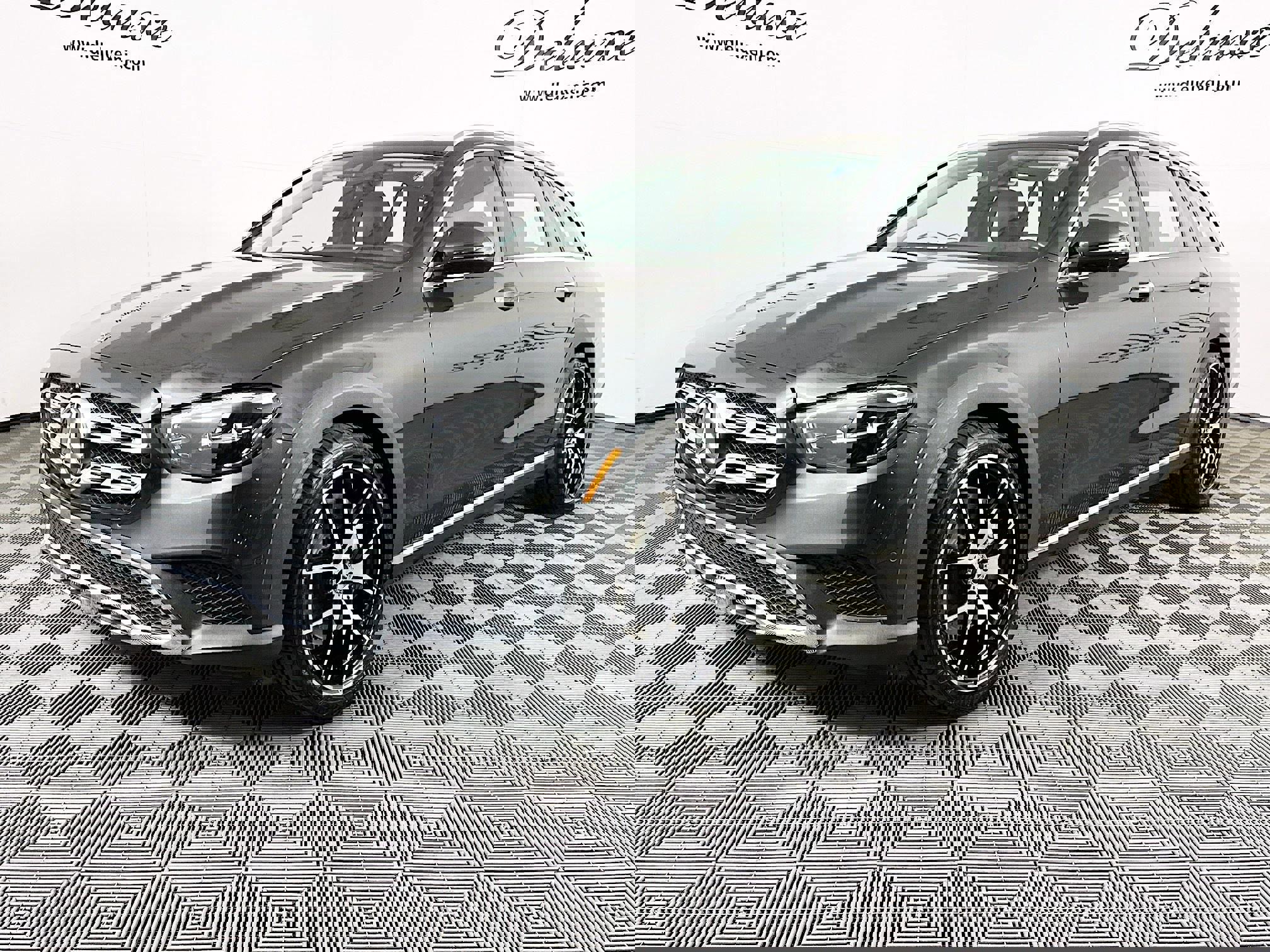 Used 2023 Mercedes-Benz E 450 4MATIC All-Terrain Wagon w/ Premium Package image 3