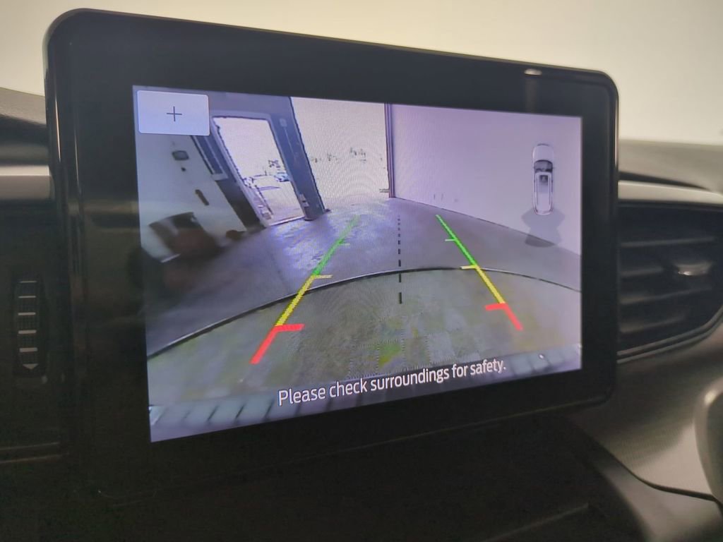 Used 2020 Ford Explorer XLT image 25