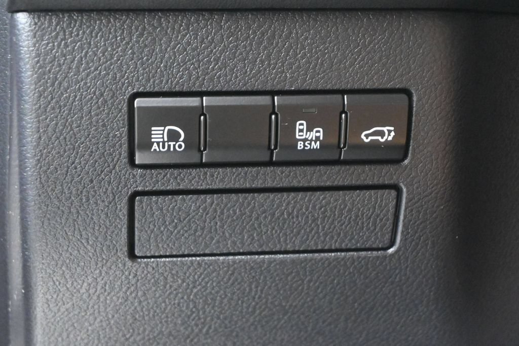 Used 2019 Lexus NX 300 FWD w/ Comfort Package image 4