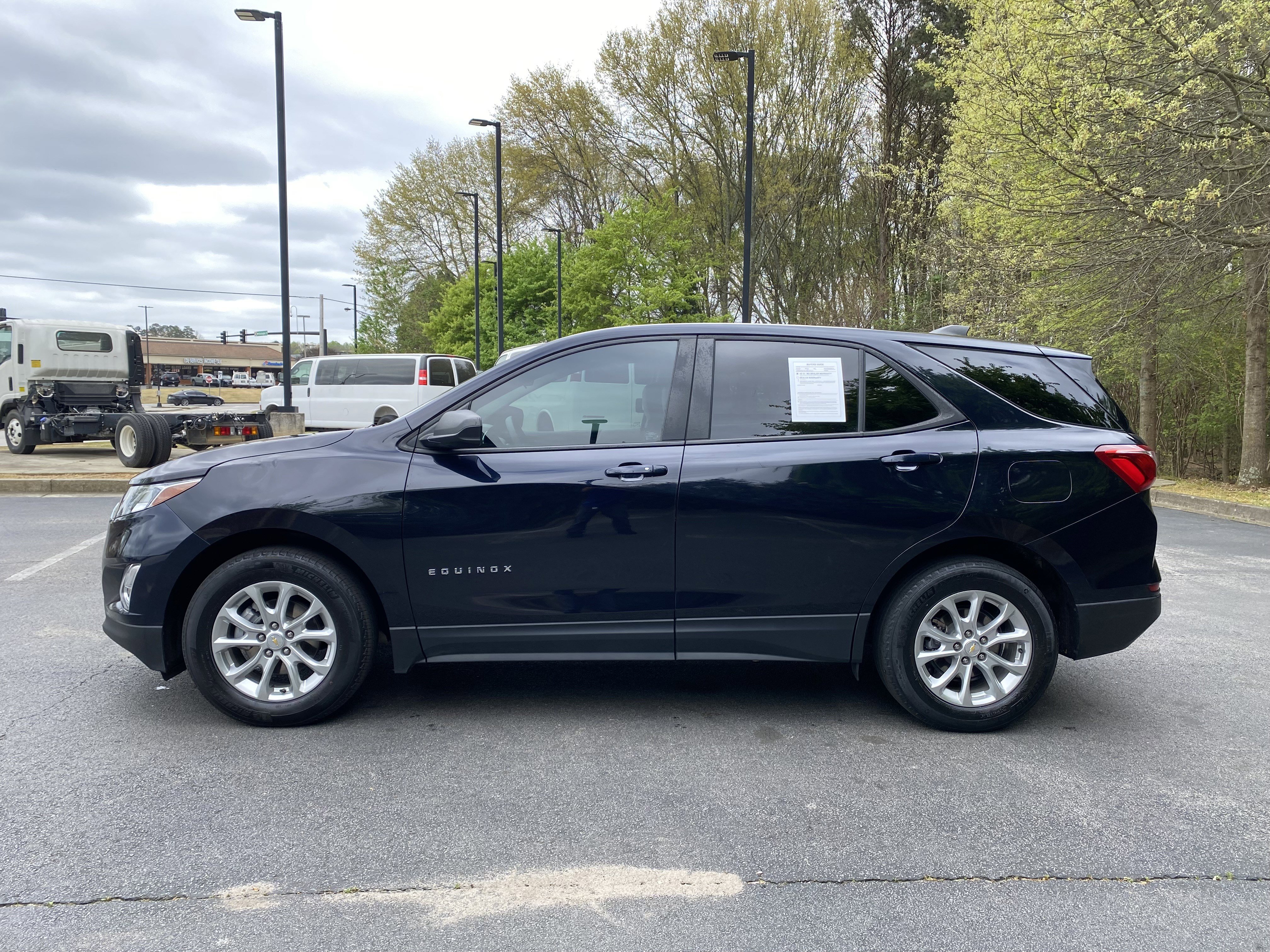 Used 2021 Chevrolet Equinox LS w/ LS Convenience Package image 6