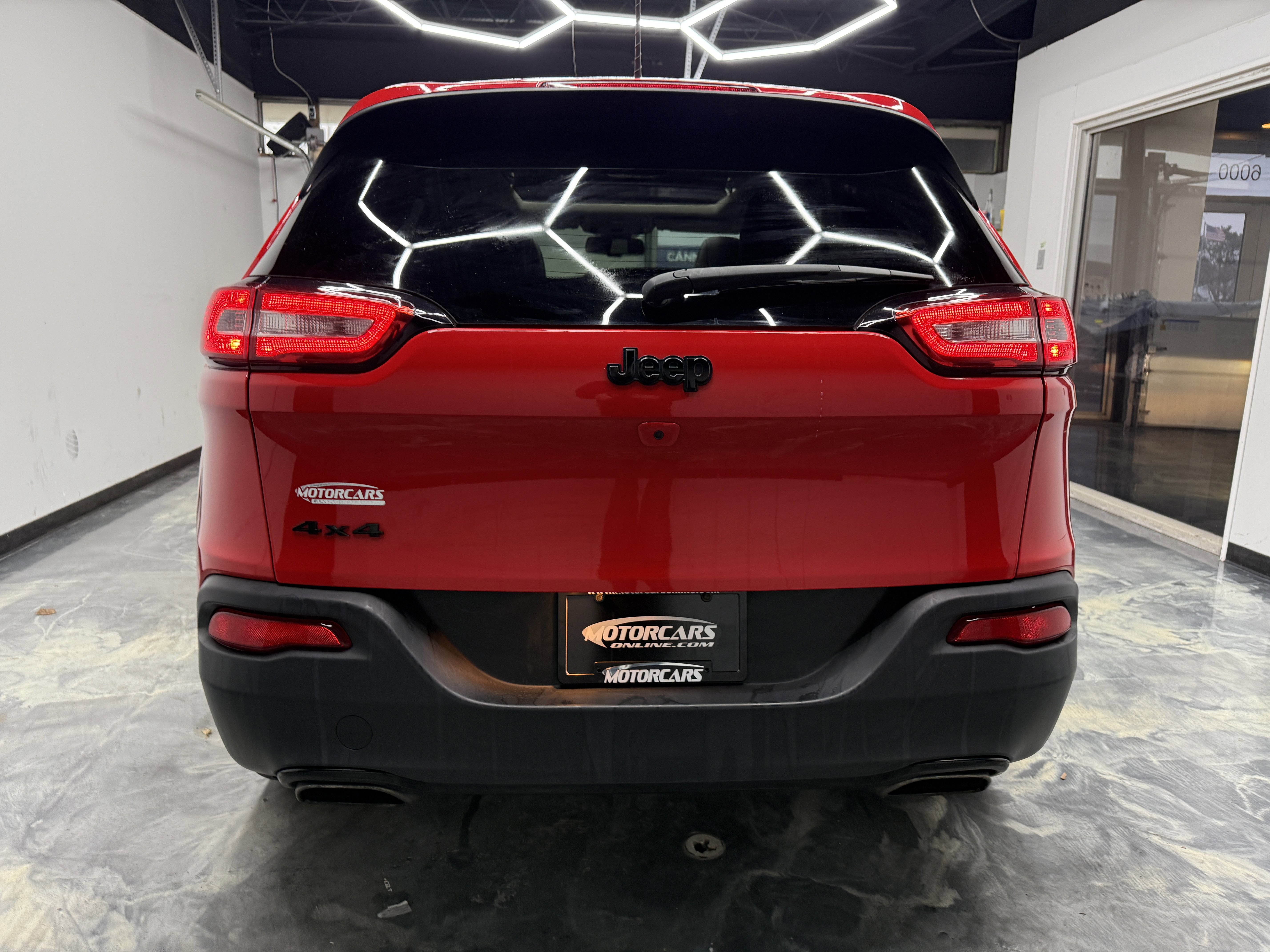 Used 2017 Jeep Cherokee High Altitude image 4