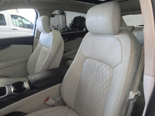 Used 2020 Lincoln Nautilus Black Label w/ Class II Trailer Tow Package AWD/4WD image 19