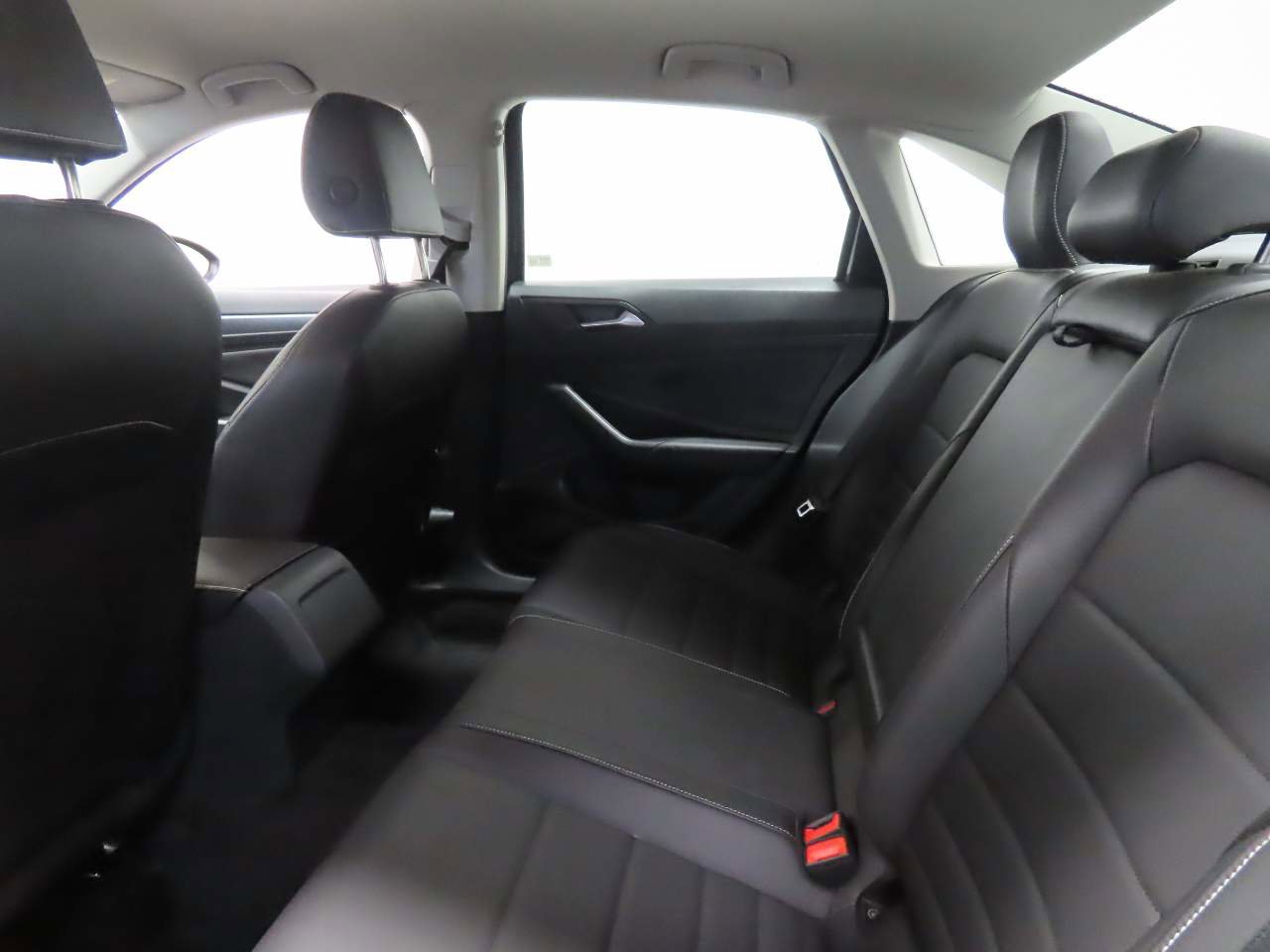 Certified 2024 Volkswagen Jetta SE image 18