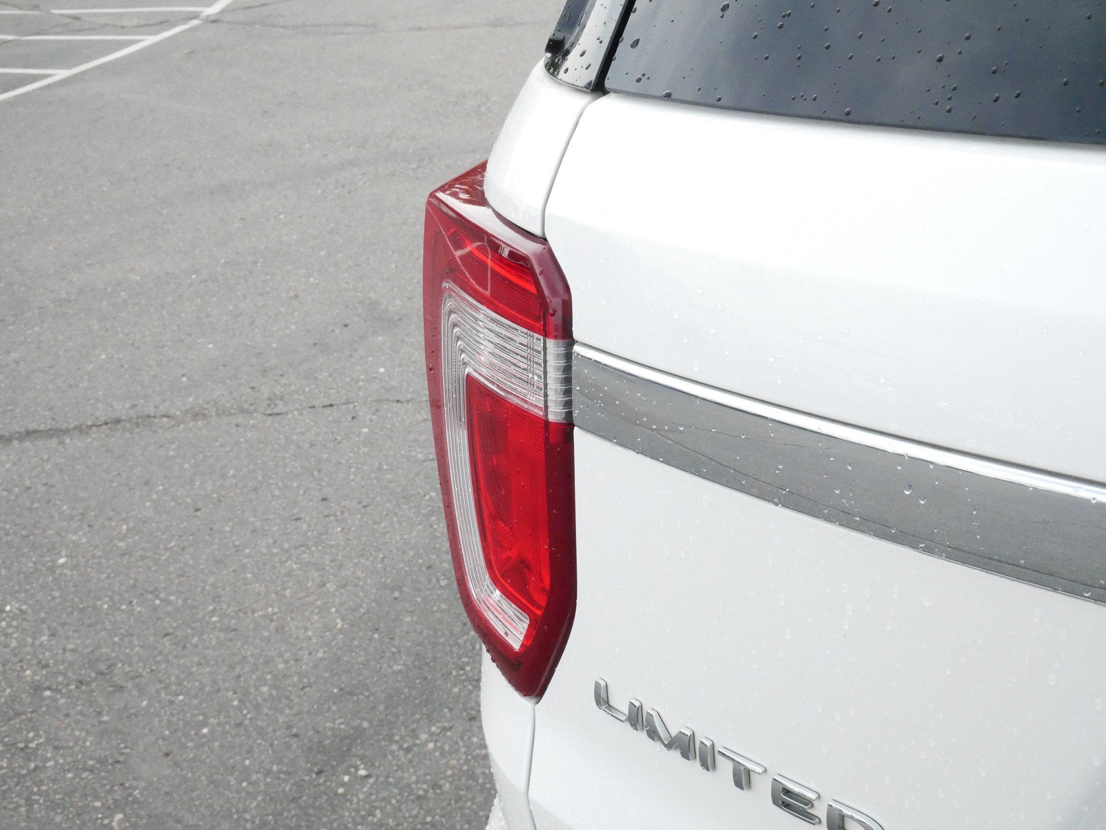 Used 2017 Ford Explorer Limited AWD/4WD image 17