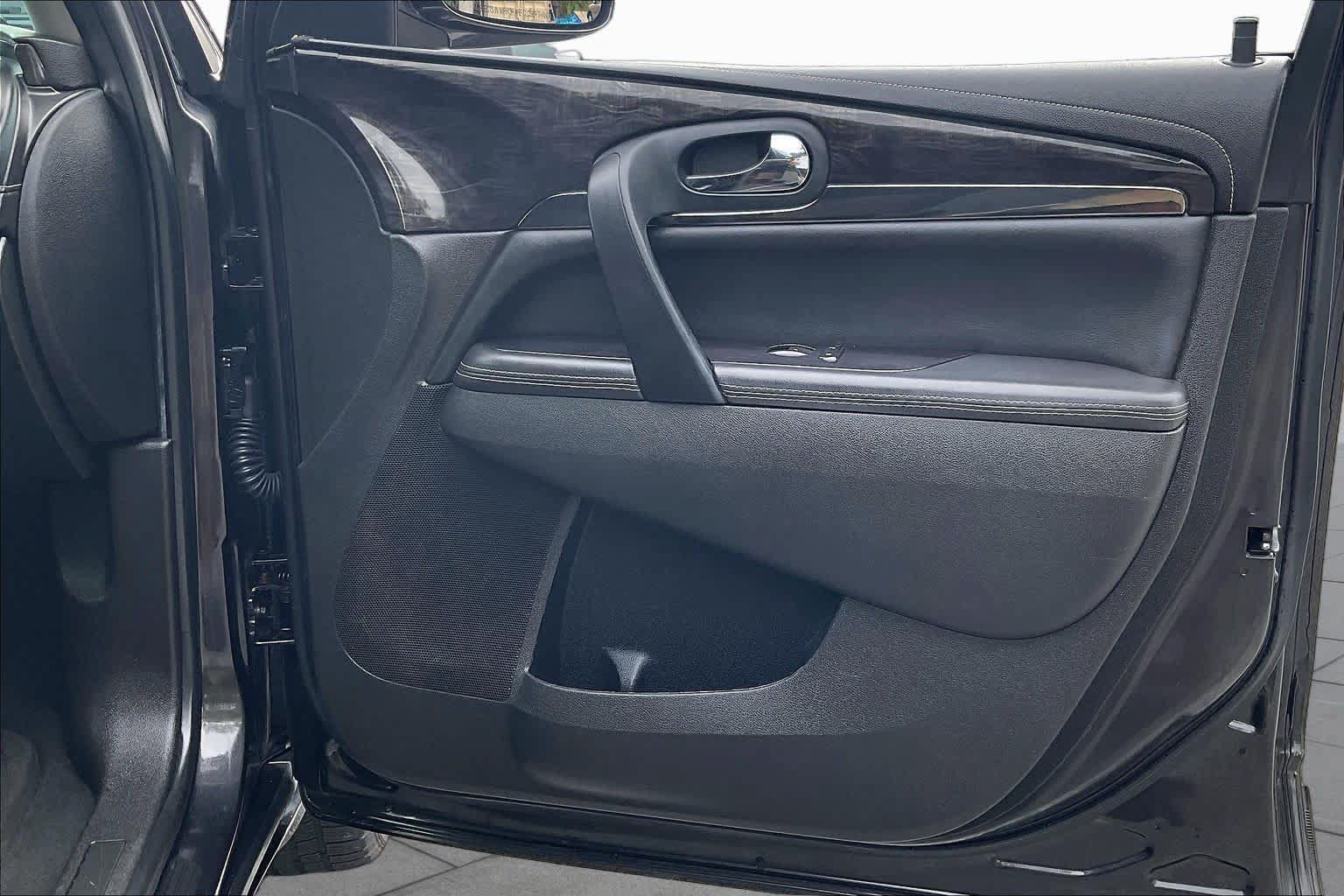 Used 2015 Buick Enclave Leather FWD image 22