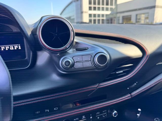 Used 2020 Ferrari F8 Tributo image 61