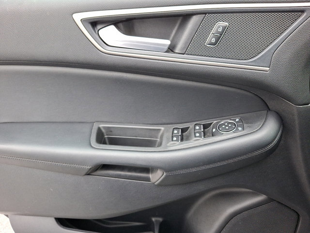 Used 2021 Ford Edge SEL w/ Convenience Package image 12