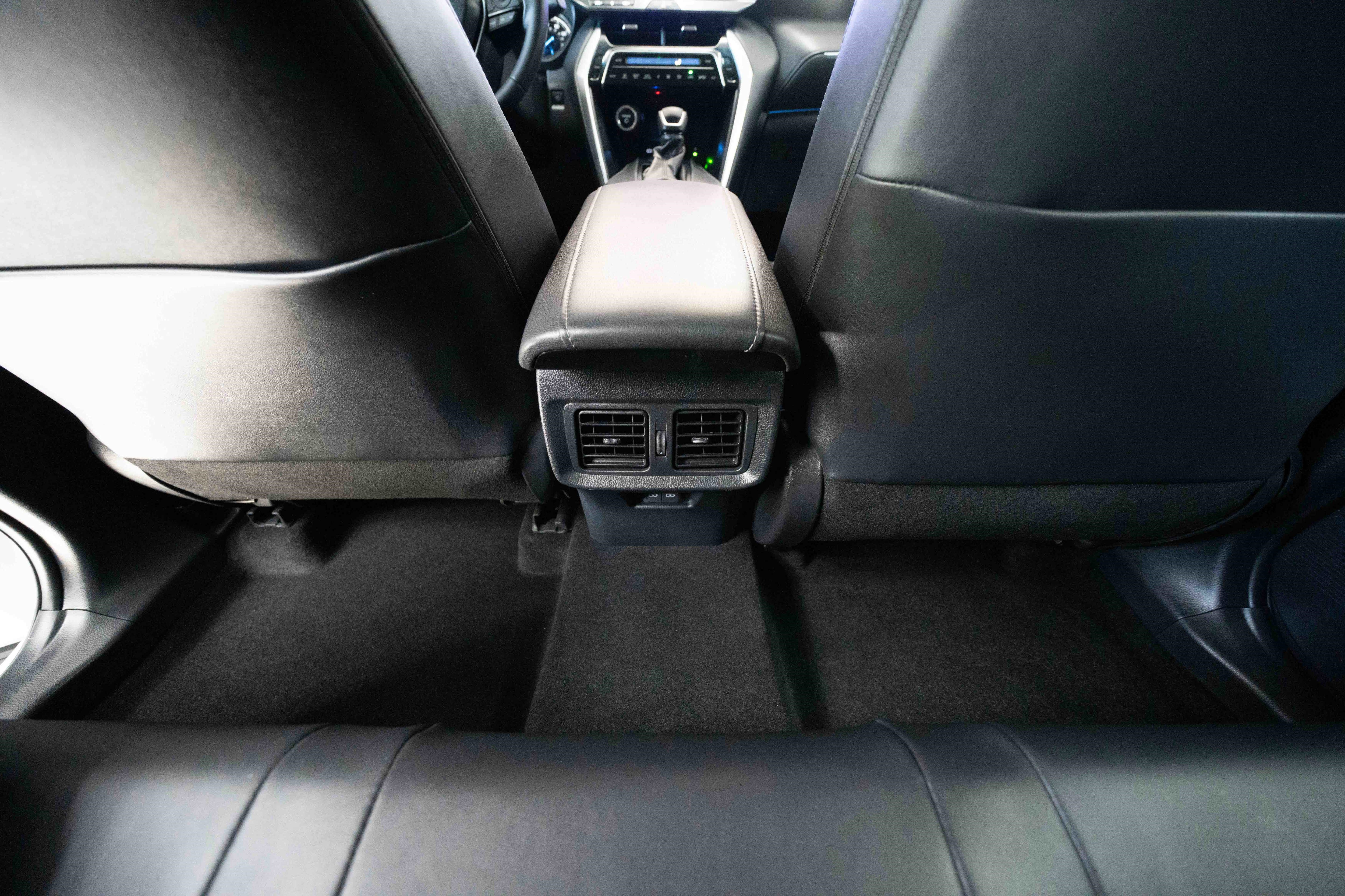 Used 2024 Toyota Venza XLE AWD/4WD image 22