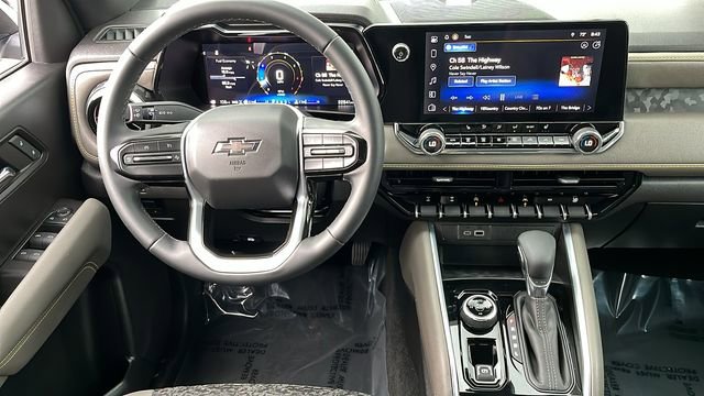 Used 2024 Chevrolet Colorado ZR2 w/ Technology Package image 4