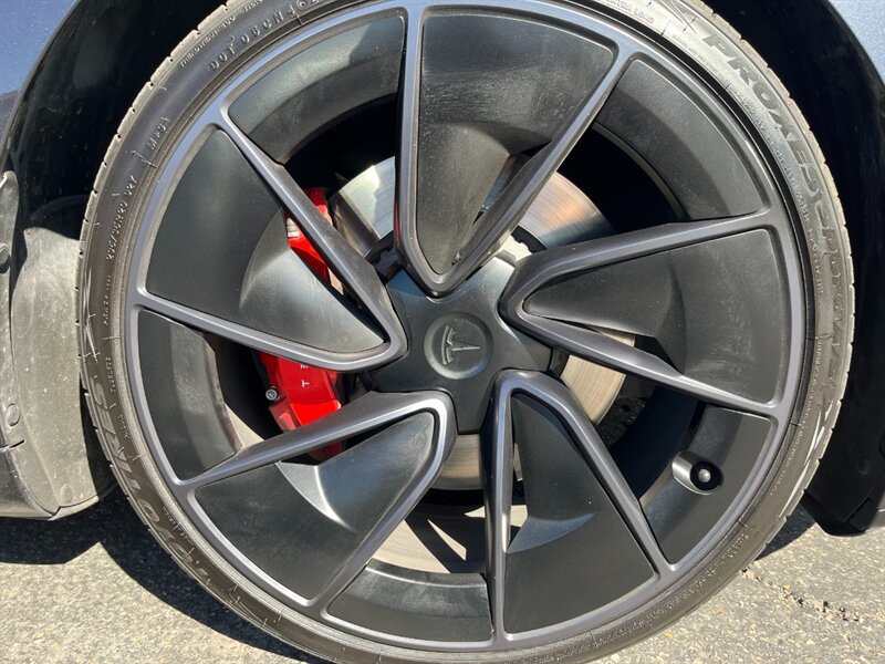 Used 2024 Tesla Model 3 Performance AWD/4WD image 37