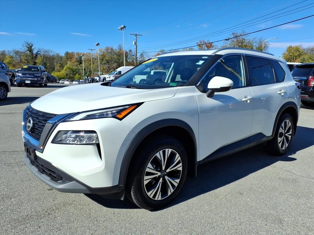 Used 2023 Nissan Rogue SV w/ SV Premium Package image 8