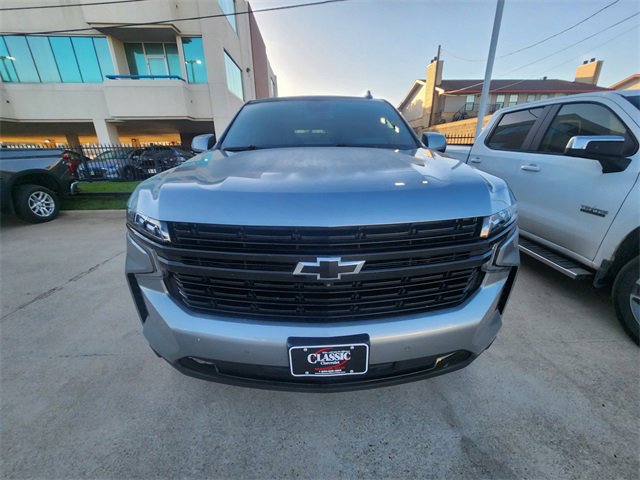 Used 2024 Chevrolet Tahoe RST w/ Luxury Package RWD image 2