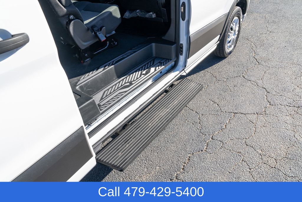 Used 2023 Ford Transit 350 XLT image 28