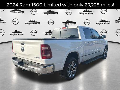 Used 2024 RAM 1500 Limited AWD/4WD image 5