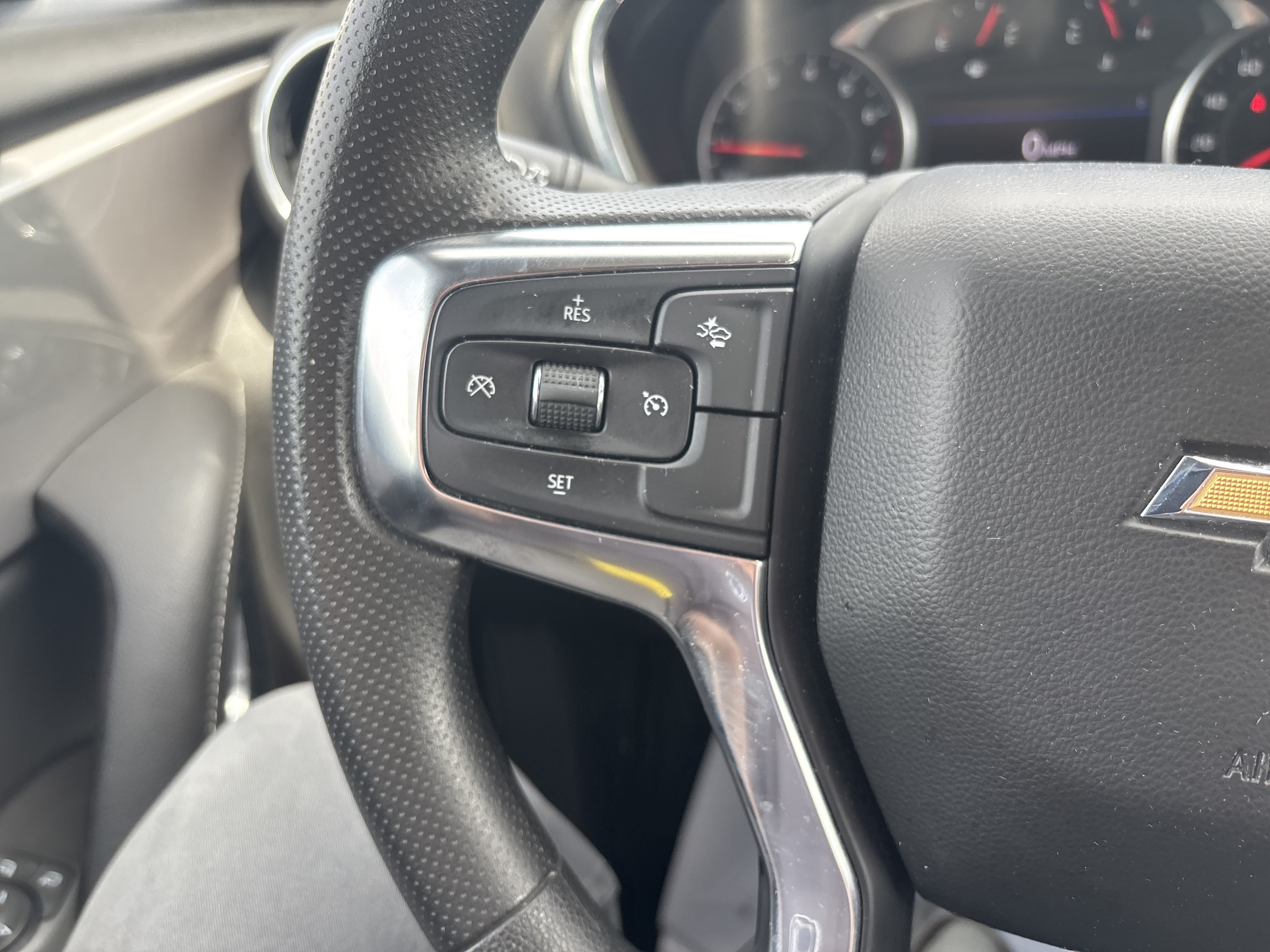 Used 2025 Chevrolet Blazer LT AWD/4WD image 19