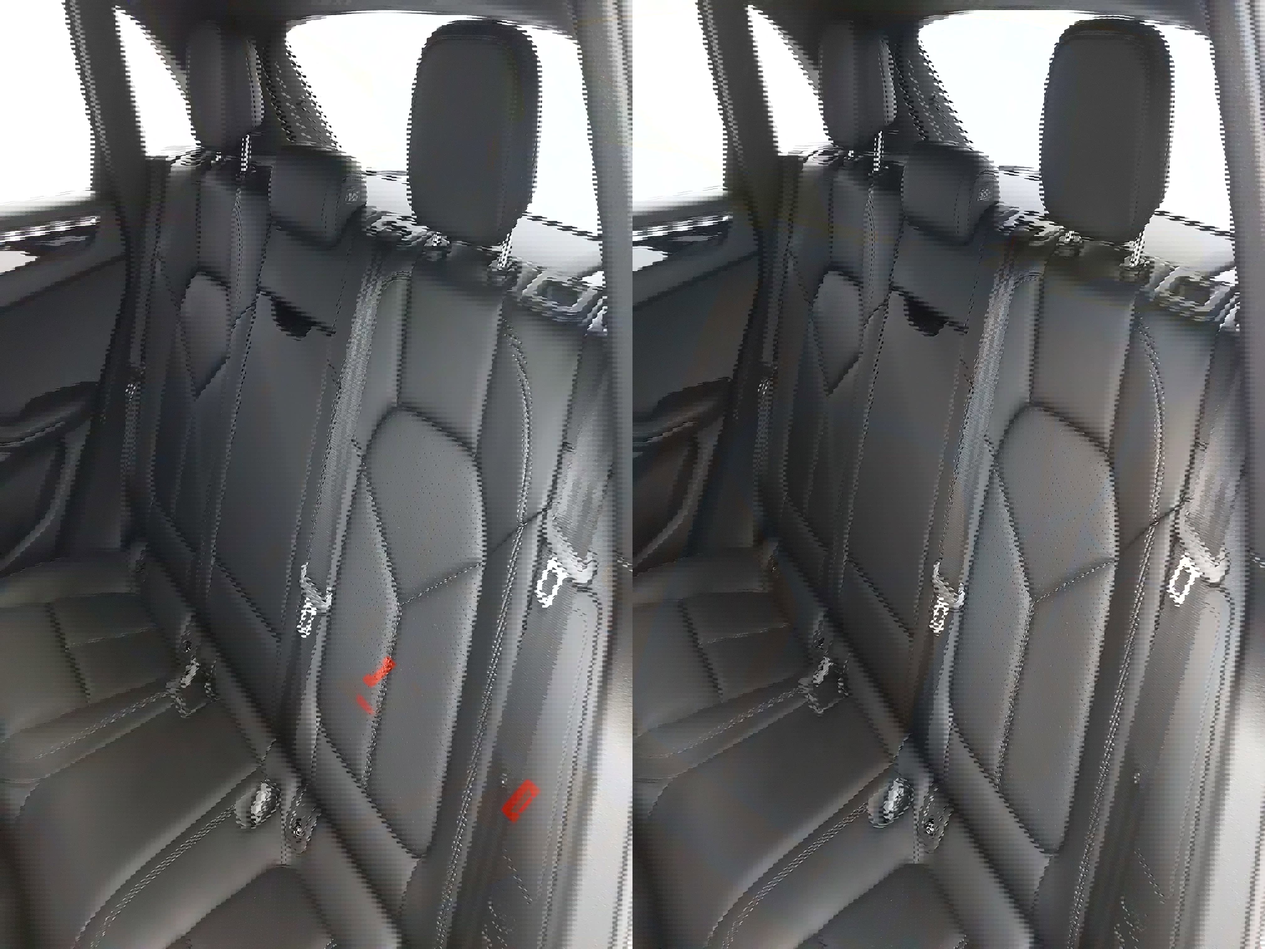 Certified 2024 Porsche Macan image 16