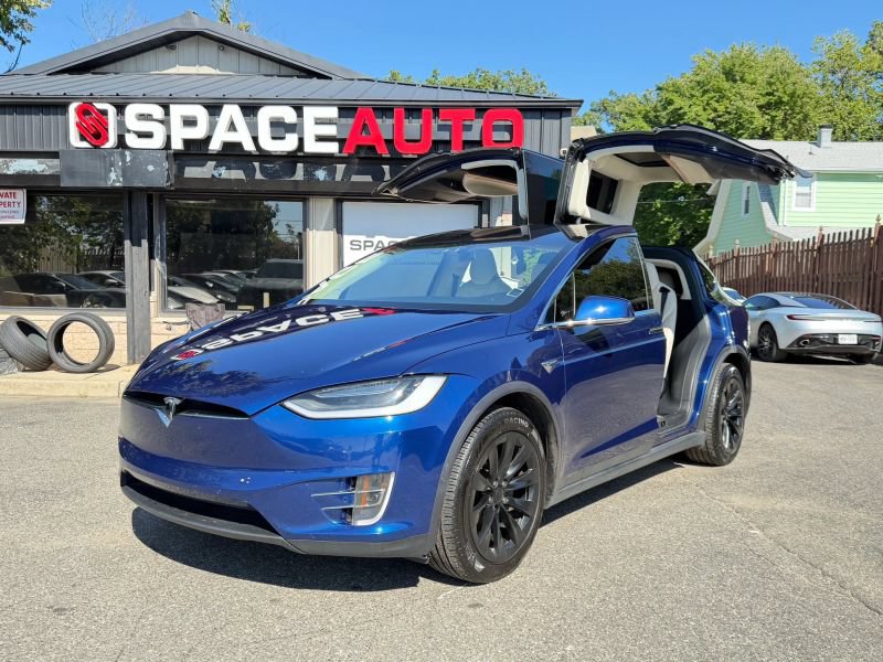 Used 2018 Tesla Model X 100D AWD/4WD image 2
