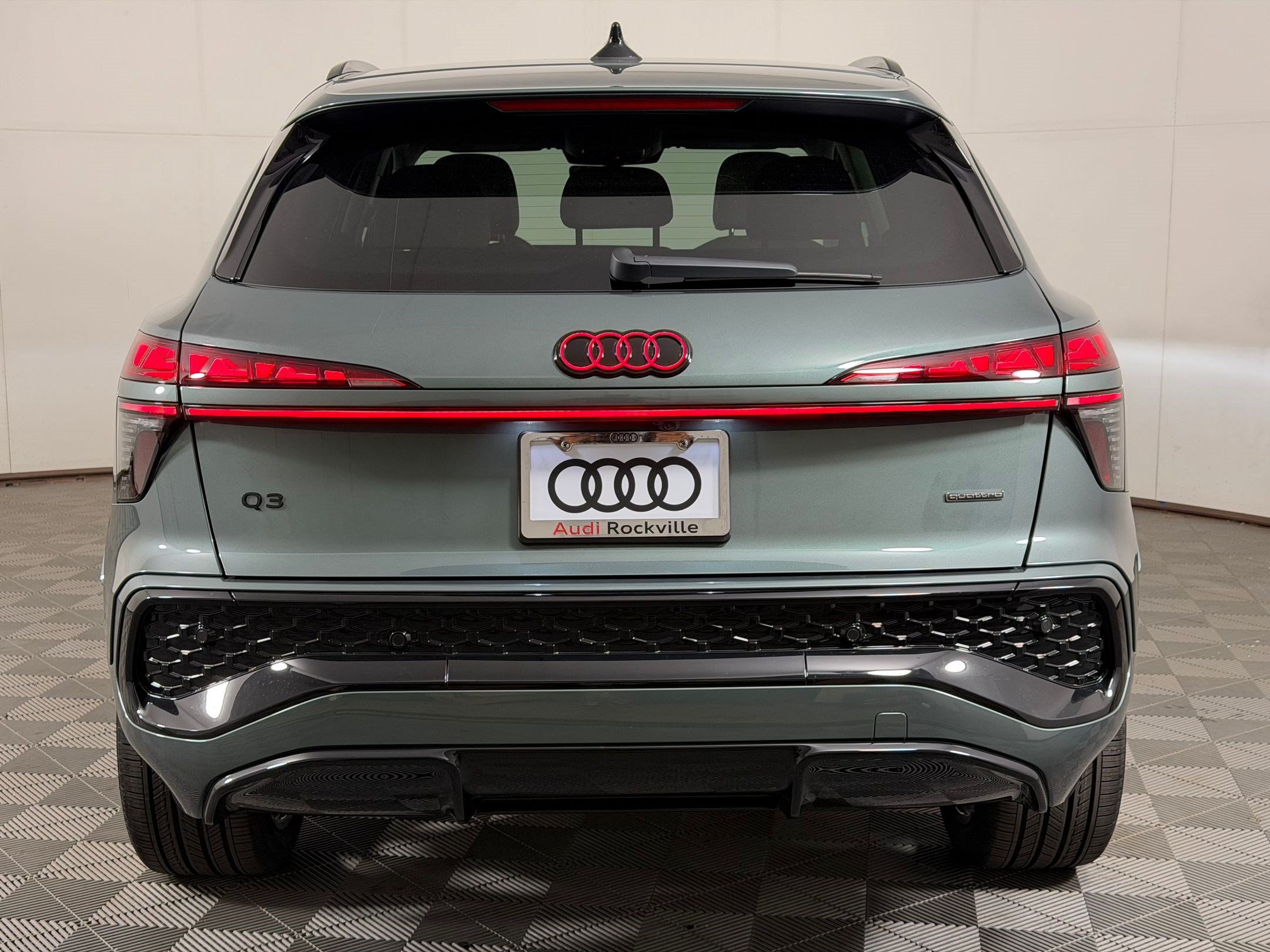 New 2026 Audi Q3 quattro 2.0T AWD/4WD image 10