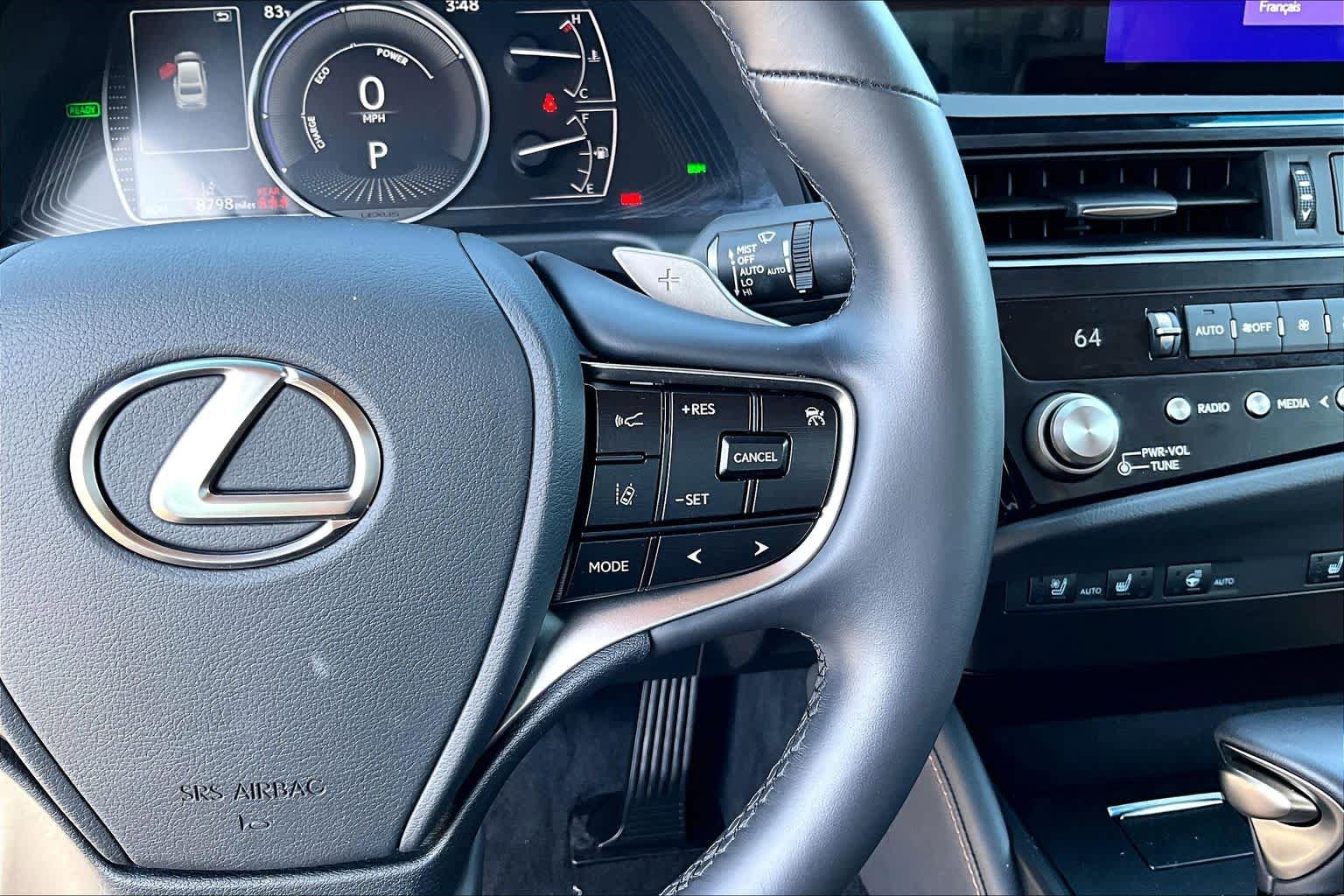 Used 2025 Lexus ES 300h w/ Premium Package FWD image 23