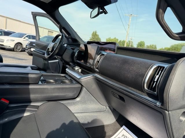 Used 2025 Ford Expedition Platinum w/ Stealth Performance Package AWD/4WD image 49